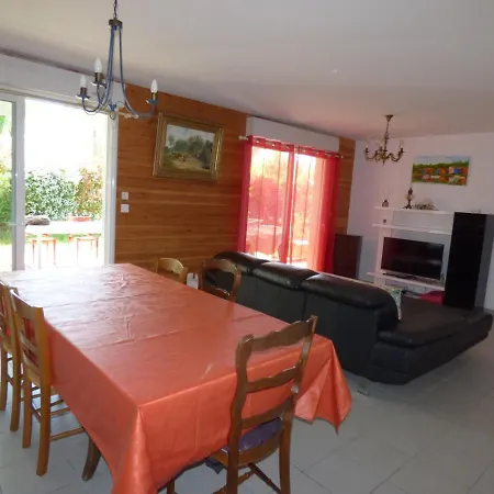 Maison Sanguinet, 5 Pieces, 8 Personnes - Fr-1-319-431 * 桑吉内