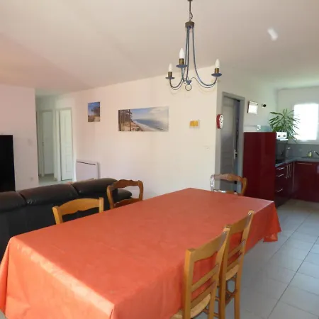 Maison Sanguinet, 5 Pieces, 8 Personnes - Fr-1-319-431 桑吉内